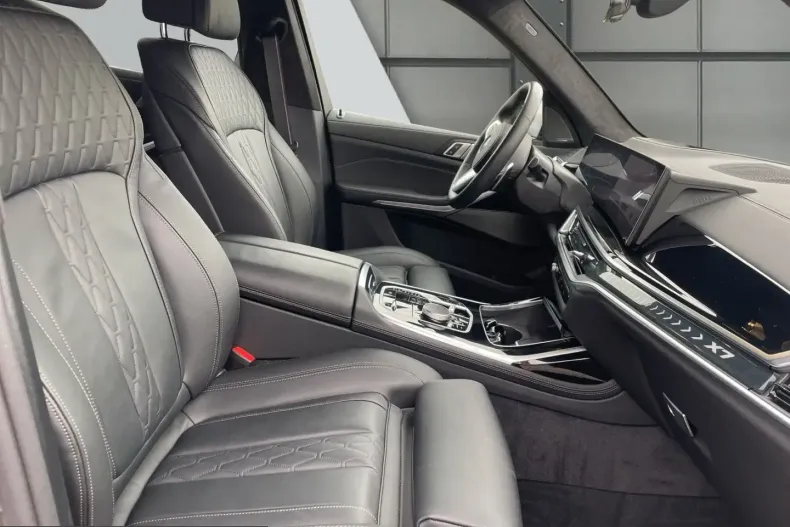 BMW X7 (Seria X) din 2025 cu 25.752 km - oferta BMW232008 - foto 9