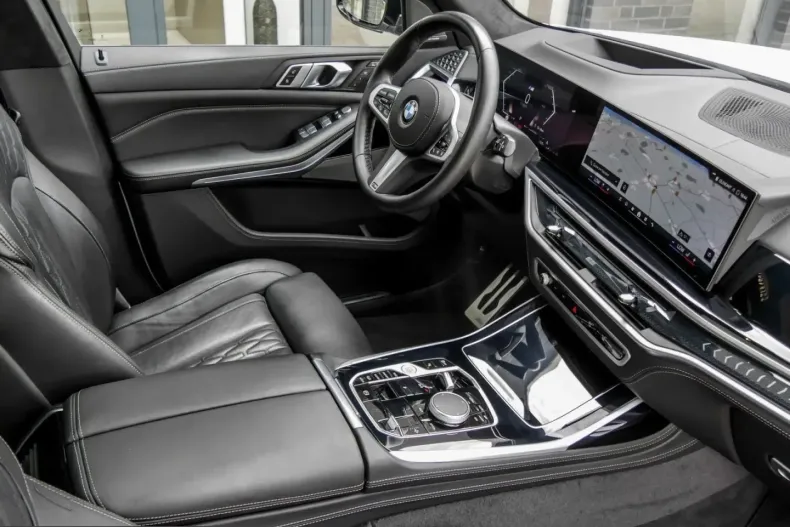 BMW X7 (Seria X) din 2024 cu 46.726 km - oferta BMW232010 - foto 3