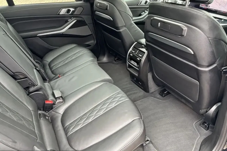 BMW X7 (Seria X) din 2024 cu 53.281 km - oferta BMW232011 - foto 10