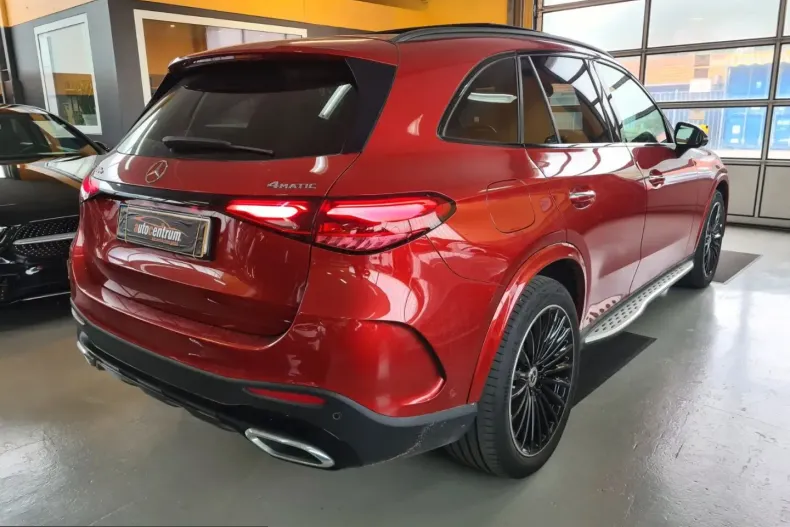 Mercedes-Benz GLC 300 (Clasa GLC) din 2023 cu 27.050 km - oferta MER232018 - foto 11