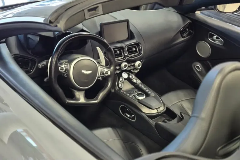 Aston Martin V8 Vantage din 2023 cu 68.946 km - oferta AST232019 - foto 16