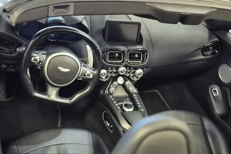 Aston Martin V8 Vantage din 2023 cu 68.946 km - oferta AST232019 - foto 17