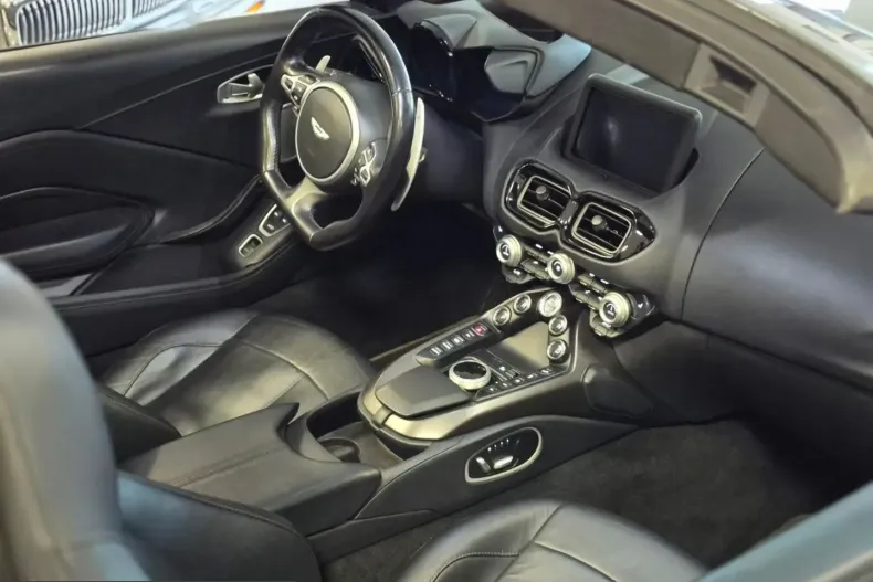 Aston Martin V8 Vantage din 2023 cu 68.946 km - oferta AST232019 - foto 18