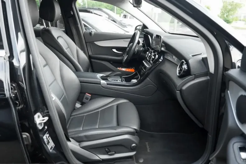 Mercedes-Benz GLC 300 (Clasa GLC) din 2021 cu 54.320 km - oferta MER232020 - foto 9