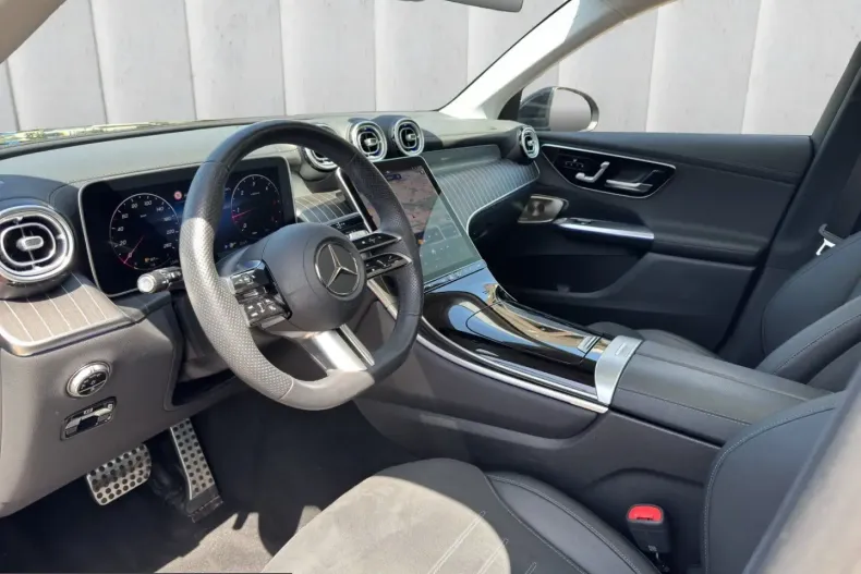 Mercedes-Benz GLC 300 (Clasa GLC) din 2025 cu 36.446 km - oferta MER232021 - foto 9