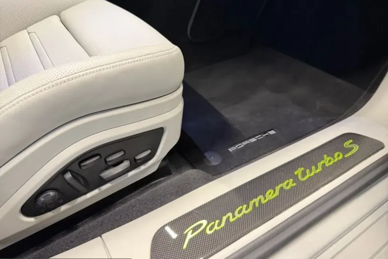 Porsche Panamera din 2023 cu 59.000 km - oferta POR232037 - foto 19