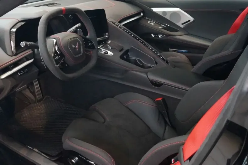 Corvette C8 din 2022 cu 17.000 km - oferta COR232039 - foto 8