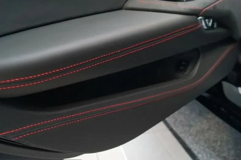 Corvette C8 din 2022 cu 17.000 km - oferta COR232039 - foto 12