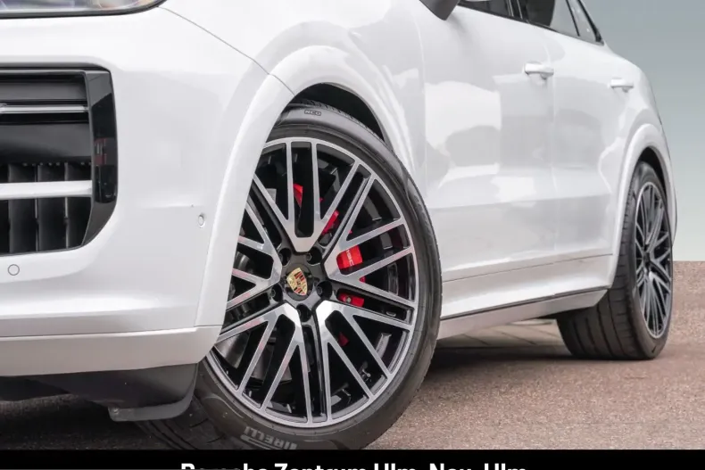 Porsche Cayenne din 2024 cu 26.500 km - oferta POR232040 - foto 34