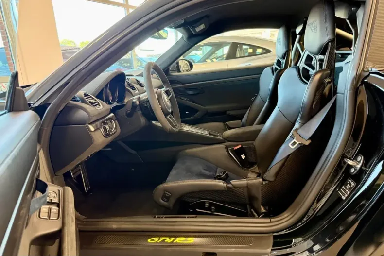 Porsche Cayman din 2023 cu 18.451 km - oferta POR232042 - foto 11