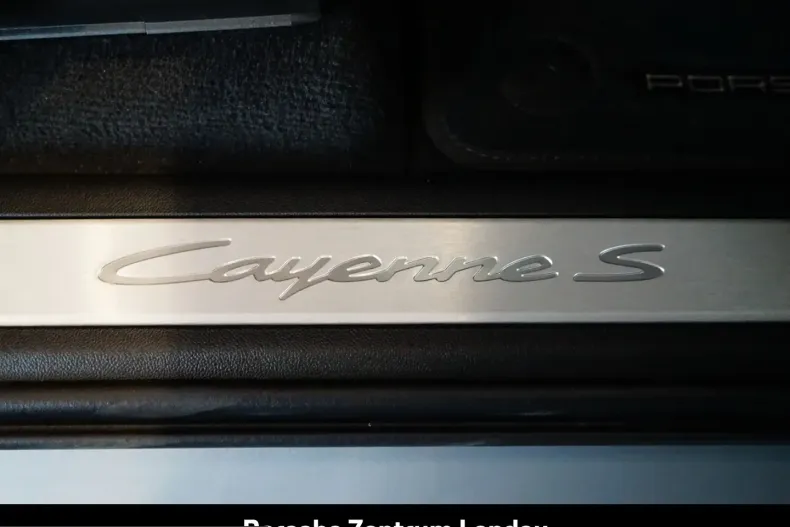 Porsche Cayenne din 2024 cu 21.890 km - oferta POR232045 - foto 33
