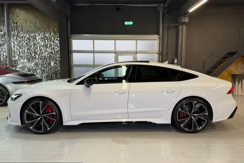 Audi RS7 din 2024 cu 19.262 km - oferta AUD232062 - foto 3