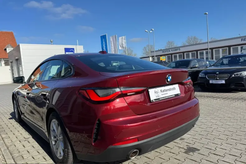 BMW 430i (Seria 4) din 2023 cu 26.100 km - oferta BMW232065 - foto 3