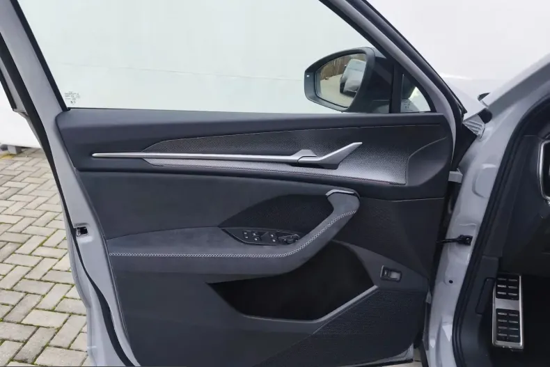 Skoda Kodiaq din 2026 cu 6 km - oferta SKO232081 - foto 8