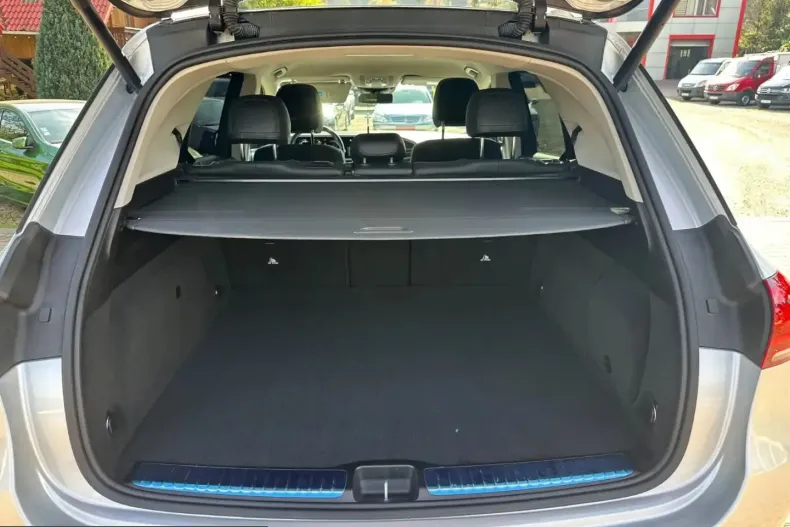 Mercedes-Benz GL 320 (Clasa GL) din 2021 cu 74.000 km - oferta MER232083 - foto 13