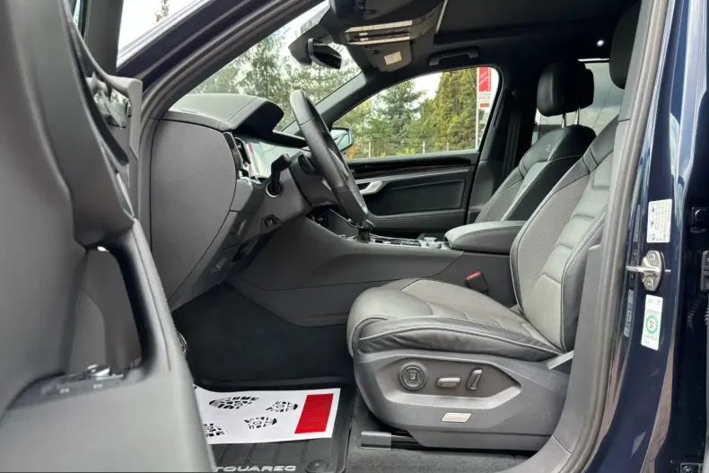 Volkswagen Touareg din 2024 cu 141.000 km - oferta VOL232084 - foto 28