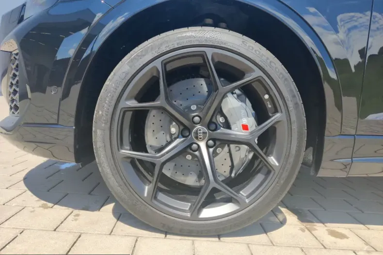 Audi RSQ8 din 2025 cu 4.900 km - oferta AUD232093 - foto 9