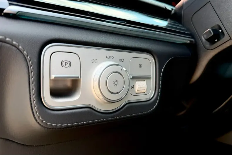 Mercedes-Benz GLE 63 AMG (Clasa GLE) din 2024 cu 20.200 km - oferta MER232097 - foto 31