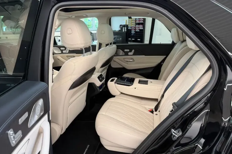 Mercedes-Benz GLE 63 AMG (Clasa GLE) din 2024 cu 19.980 km - oferta MER232098 - foto 13