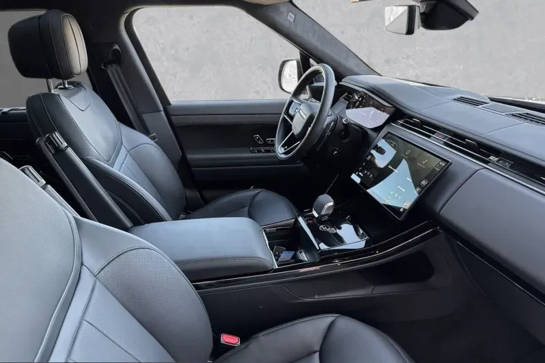 Land Rover Range Rover Sport din 2025 cu 16.983 km - oferta LAN232103 - foto 7