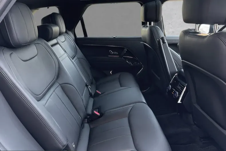 Land Rover Range Rover Sport din 2025 cu 16.983 km - oferta LAN232103 - foto 8