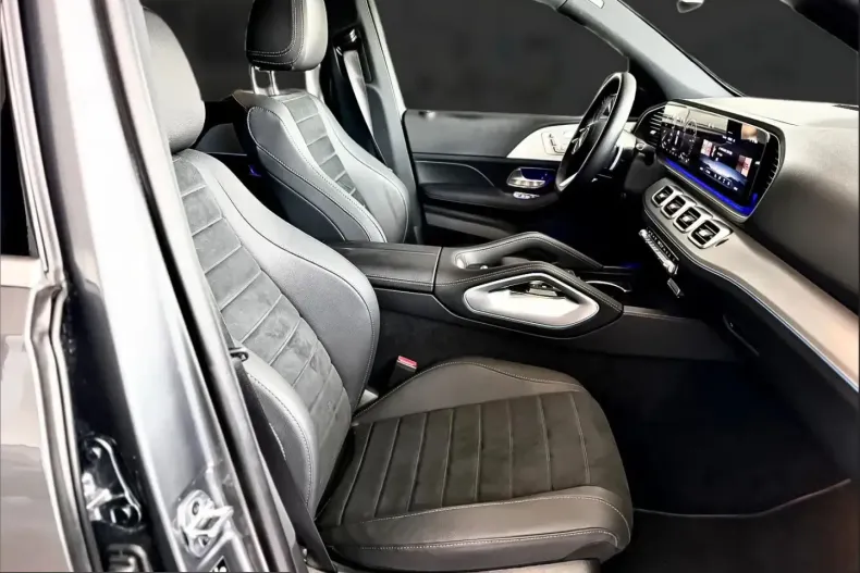 Mercedes-Benz GL 320 (Clasa GL) din 2025 cu 24.500 km - oferta MER232104 - foto 13