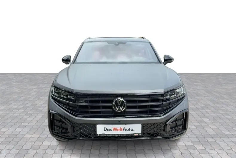 Volkswagen Touareg din 2026 cu 3.000 km - oferta VOL232105 - foto 2