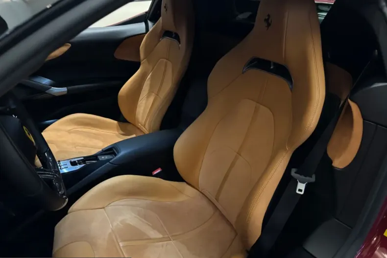 Ferrari SF90 din 2022 cu 2.500 km - oferta FER232113 - foto 5