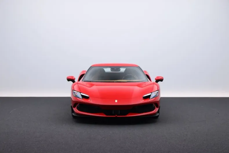 Ferrari 296 GTB din 2023 cu 3.400 km - oferta FER232114 - foto 2