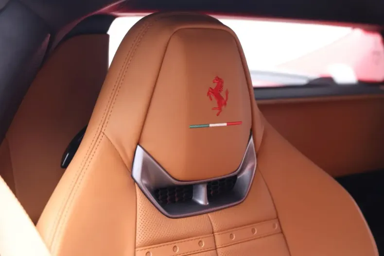 Ferrari 296 GTB din 2023 cu 3.400 km - oferta FER232114 - foto 12