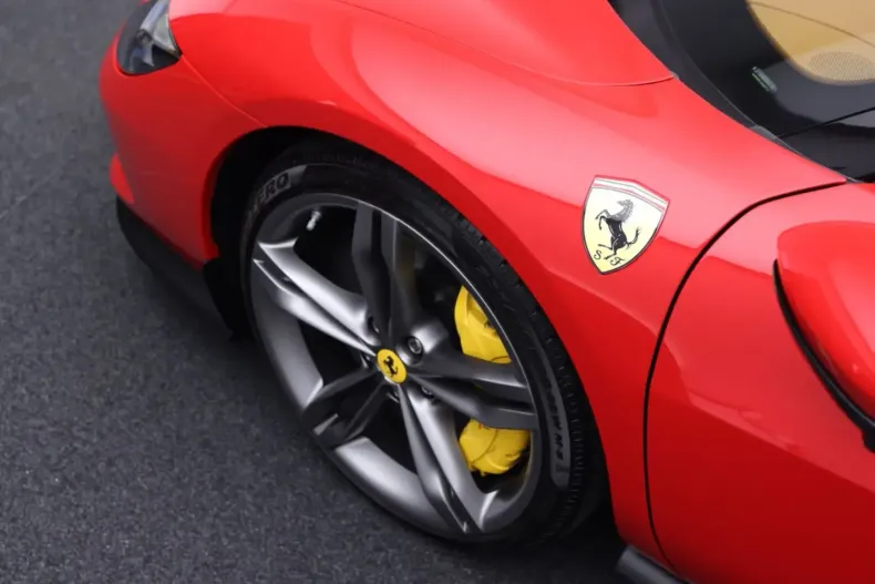 Ferrari 296 GTB din 2023 cu 3.400 km - oferta FER232114 - foto 31