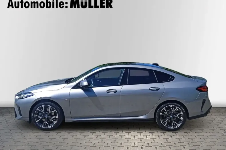 BMW 220i (Seria 2) din 2025 cu 10.562 km - oferta BMW232116 - foto 7