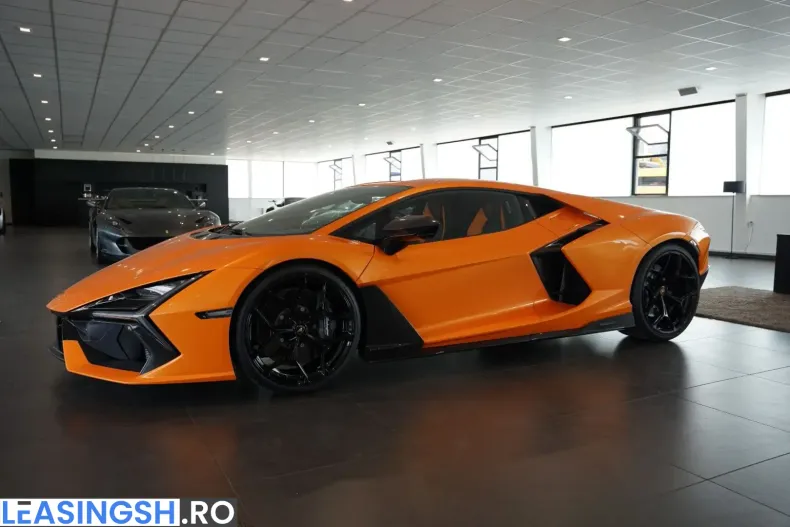 Lamborghini Revuelto din 2025 cu 4.600 km - oferta LAM232142 - foto 1