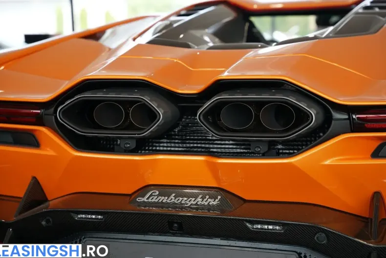 Lamborghini Revuelto din 2025 cu 4.600 km - oferta LAM232142 - foto 5