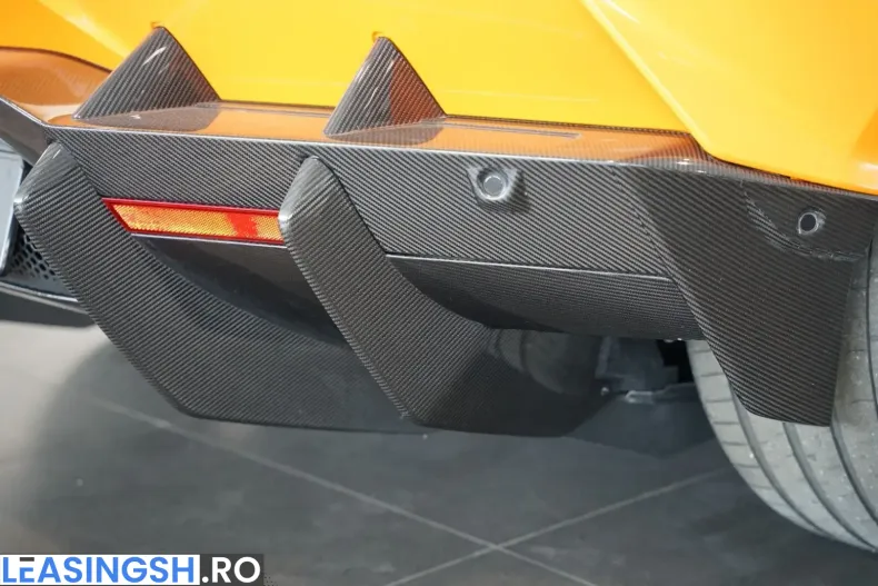 Lamborghini Revuelto din 2025 cu 4.600 km - oferta LAM232142 - foto 9