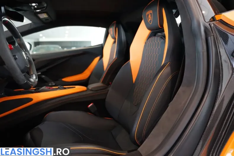 Lamborghini Revuelto din 2025 cu 4.600 km - oferta LAM232142 - foto 17