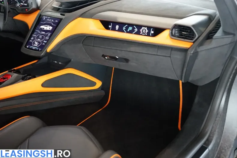 Lamborghini Revuelto din 2025 cu 4.600 km - oferta LAM232142 - foto 21