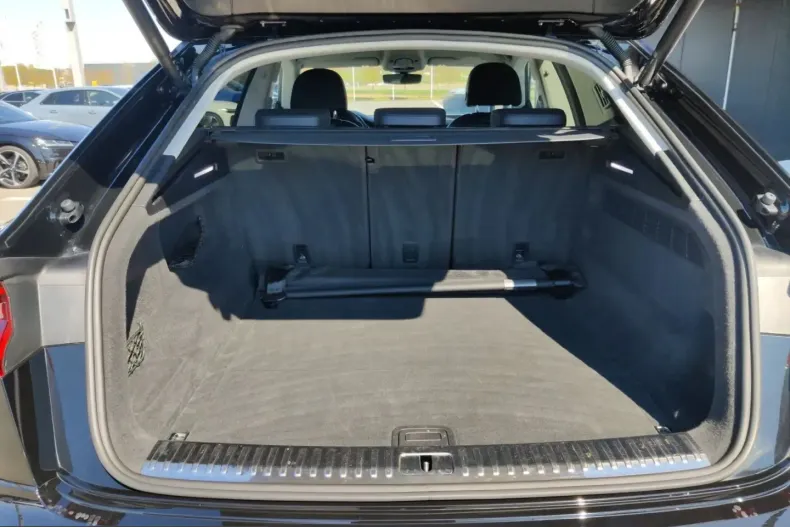 Audi Q8 din 2022 cu 99.990 km - oferta AUD232148 - foto 11