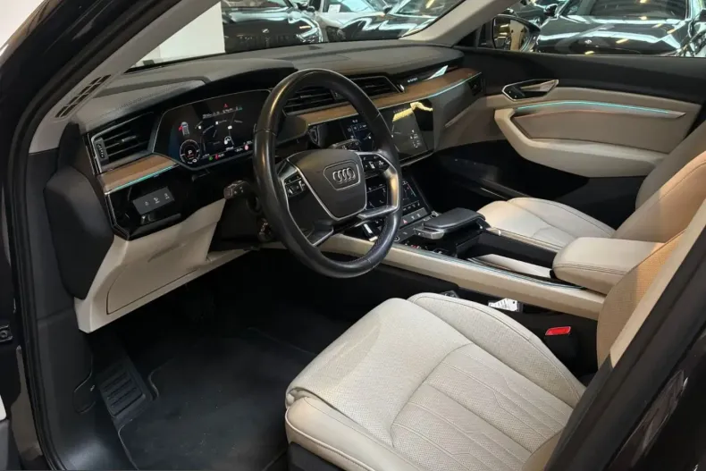 Audi Q8 din 2024 cu 48.500 km - oferta AUD232152 - foto 6