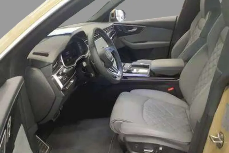 Audi Q8 din 2025 cu 24.942 km - oferta AUD232153 - foto 3