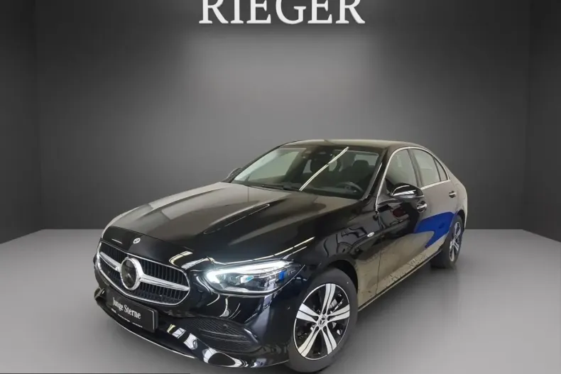 Mercedes-Benz C 300 (Clasa C) din 2024 cu 30.000 km - oferta MER232160 - foto 1