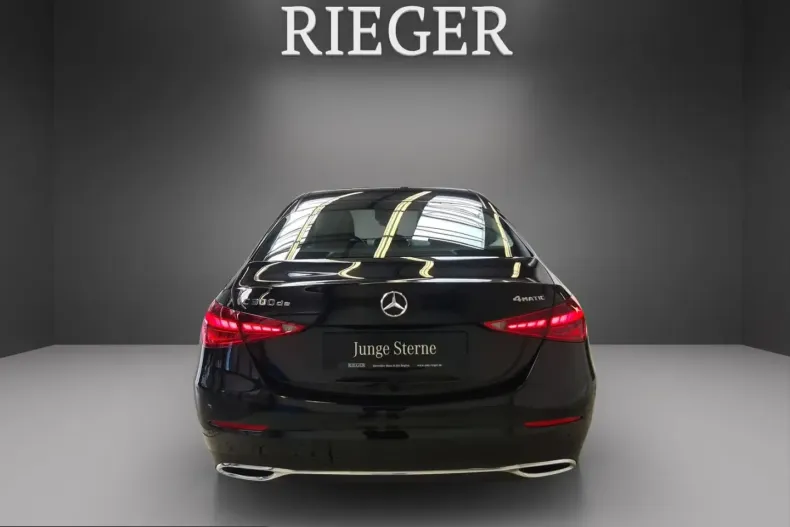 Mercedes-Benz C 300 (Clasa C) din 2024 cu 30.000 km - oferta MER232160 - foto 10