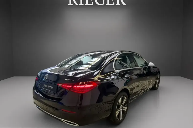 Mercedes-Benz C 300 (Clasa C) din 2024 cu 30.000 km - oferta MER232160 - foto 13