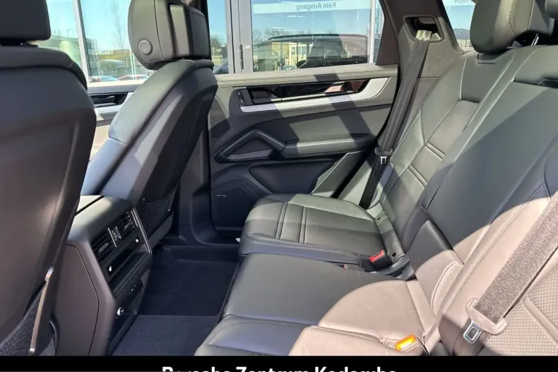 Porsche Cayenne din 2024 cu 21.590 km - oferta POR232163 - foto 28