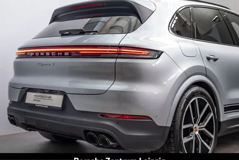 Porsche Cayenne din 2024 cu 22.086 km - oferta POR232165 - foto 13