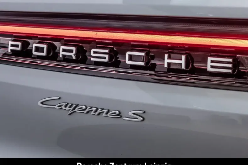 Porsche Cayenne din 2024 cu 22.086 km - oferta POR232165 - foto 14