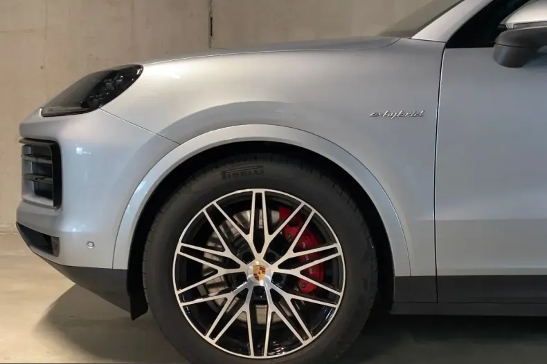Porsche Cayenne din 2024 cu 26.500 km - oferta POR232168 - foto 8