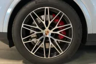 Porsche Cayenne din 2024 cu 26.500 km - oferta POR232168 - foto 9