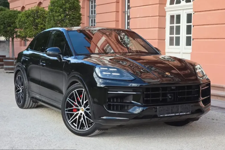 Porsche Cayenne din 2024 cu 27.162 km - oferta POR232173 - foto 1