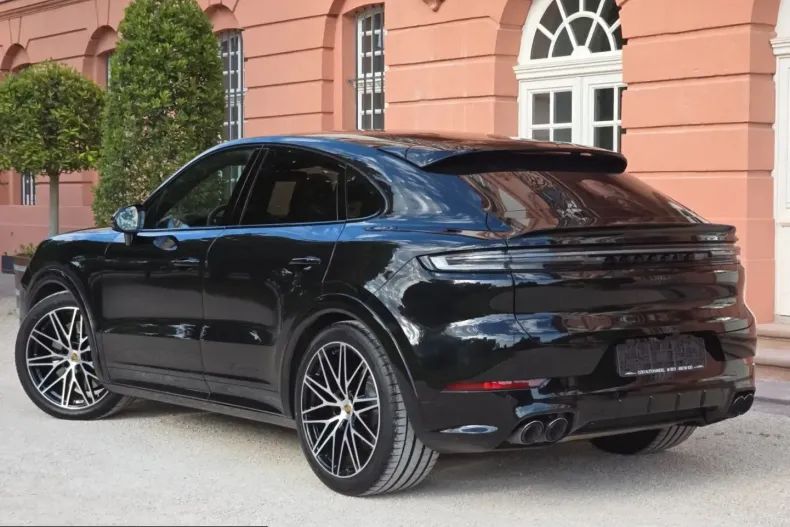 Porsche Cayenne din 2024 cu 27.162 km - oferta POR232173 - foto 12